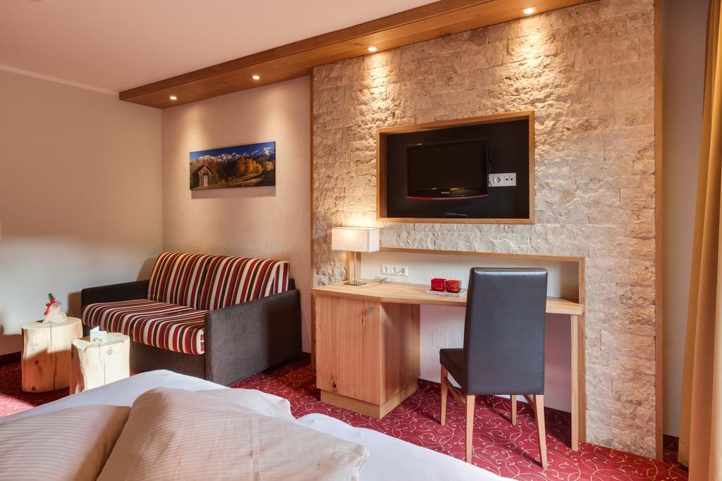 Hotel Panorama Ladis Room photo