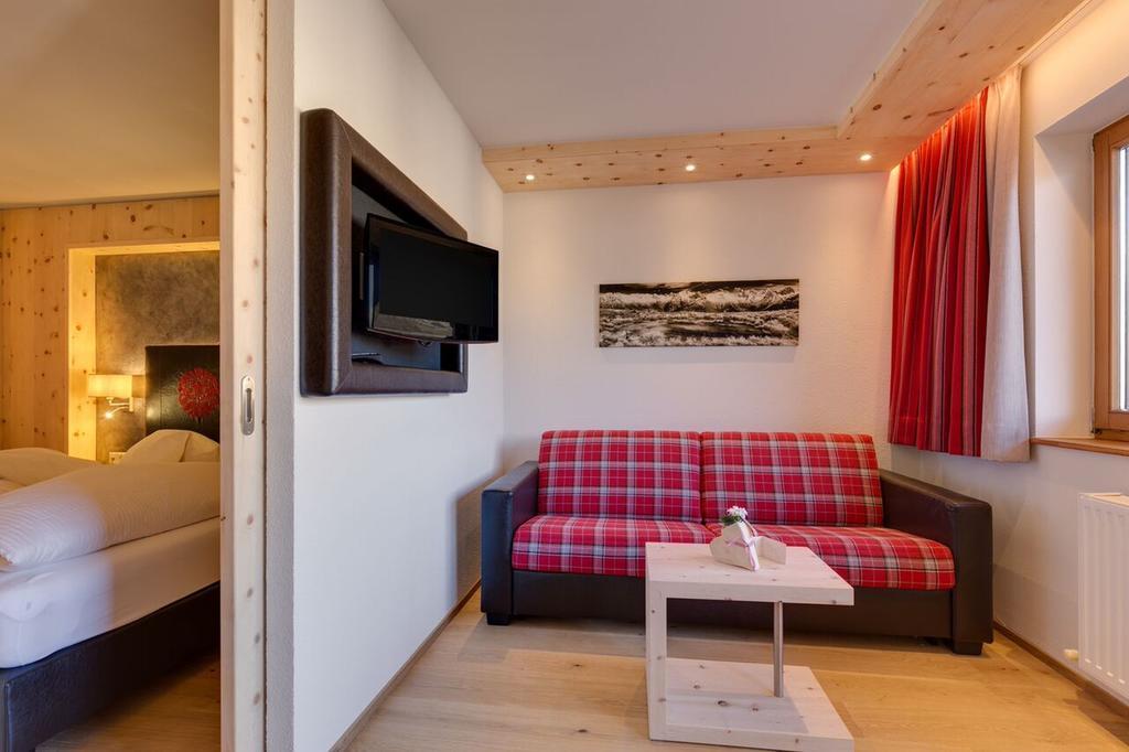 Hotel Panorama Ladis Room photo