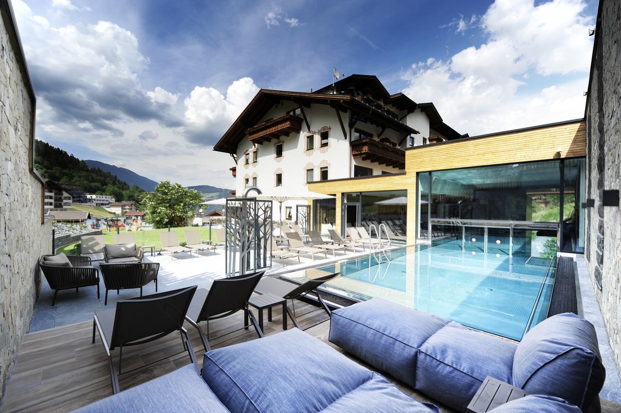 Hotel Panorama Ladis Exterior photo